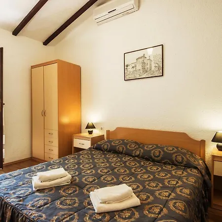 Mugeba Club * Πόρετς